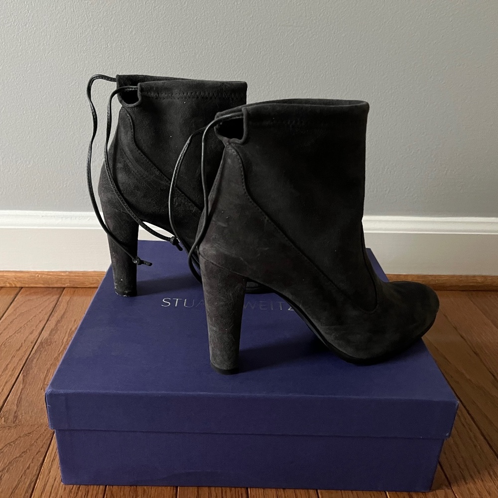 Stuart Weitzman Women's PERFECTION boots booties gray suede pull on Sz 8